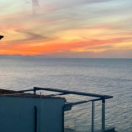 Apartment Tramonto Sul Mare By Caseserio *